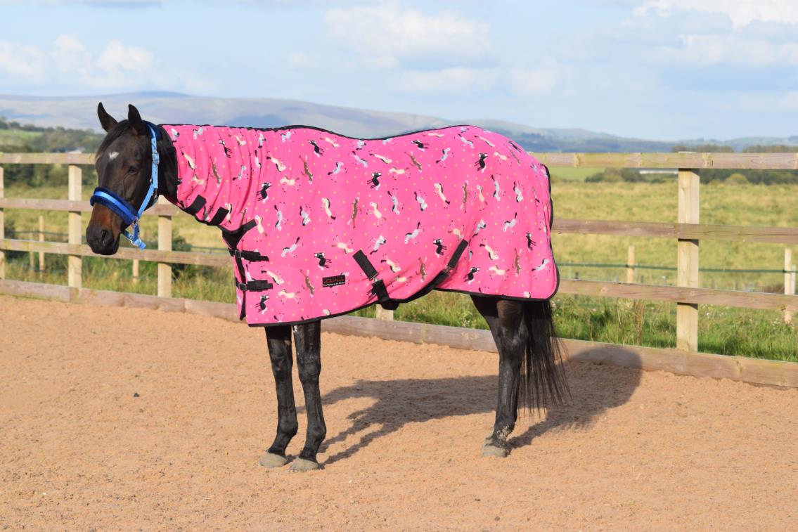 250gsm Fleece Breathable Cooler Moist Anti Sweat Fleece Rug Pink Horse 5'3 - 7'0 - Tack24